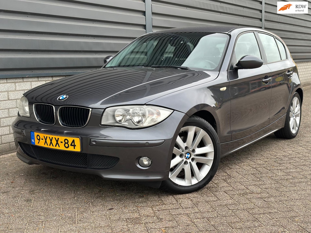 BMW 1-serie - 116i Executive Airco | CarPlay | APk | 5 Deurs - AutoWereld.nl