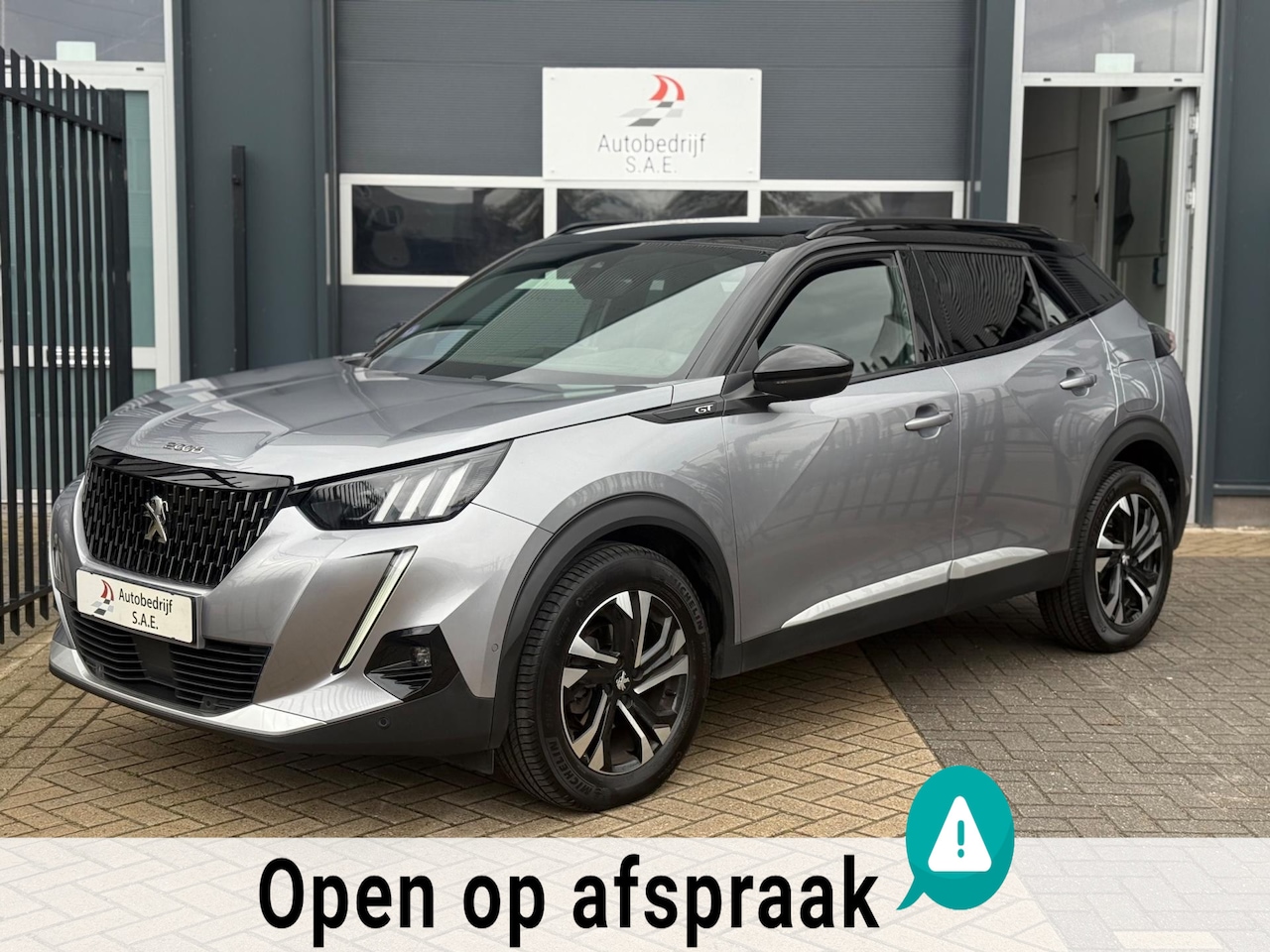 Peugeot 2008 - 1.2 PureTech GT-Line AUT ACC NAVI CAMERA - AutoWereld.nl