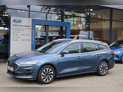 Ford Focus Wagon - 155PK HYBRID TITANIUM AUTOMAAT WINTERPACK APPLE/ANDROID CAMERA P-SENSOREN BLISS B&O 4-JR F