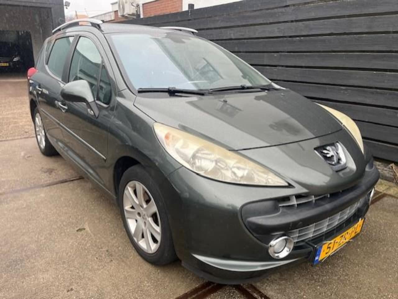 Peugeot 207 SW - 1.6 VTi XS Première PANORAMA/NAP/SERVICE ONDERHOUD/NETTE AUTO! - AutoWereld.nl