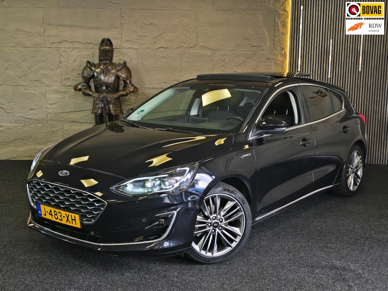 Ford Focus - 1.0 EcoBoost Hybrid Vignale|GARANTIE|PANO|LEDER|HEADUP|CAMERA| - AutoWereld.nl