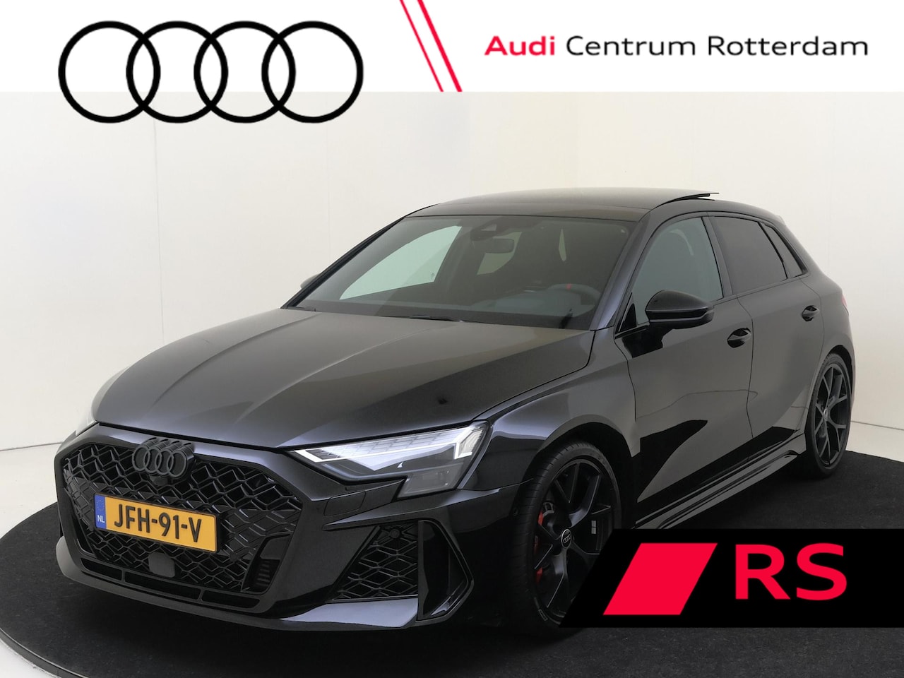 Audi RS3 - 2.5 TFSI quattro | Panoramadak | RS-schaalstoelen | Head-op display | RS-sportuitlaat | SO - AutoWereld.nl
