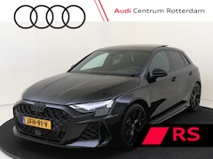Audi RS3 - 2.5 TFSI quattro | Panoramadak | RS-schaalstoelen | Head-op display | RS-sportuitlaat | SO