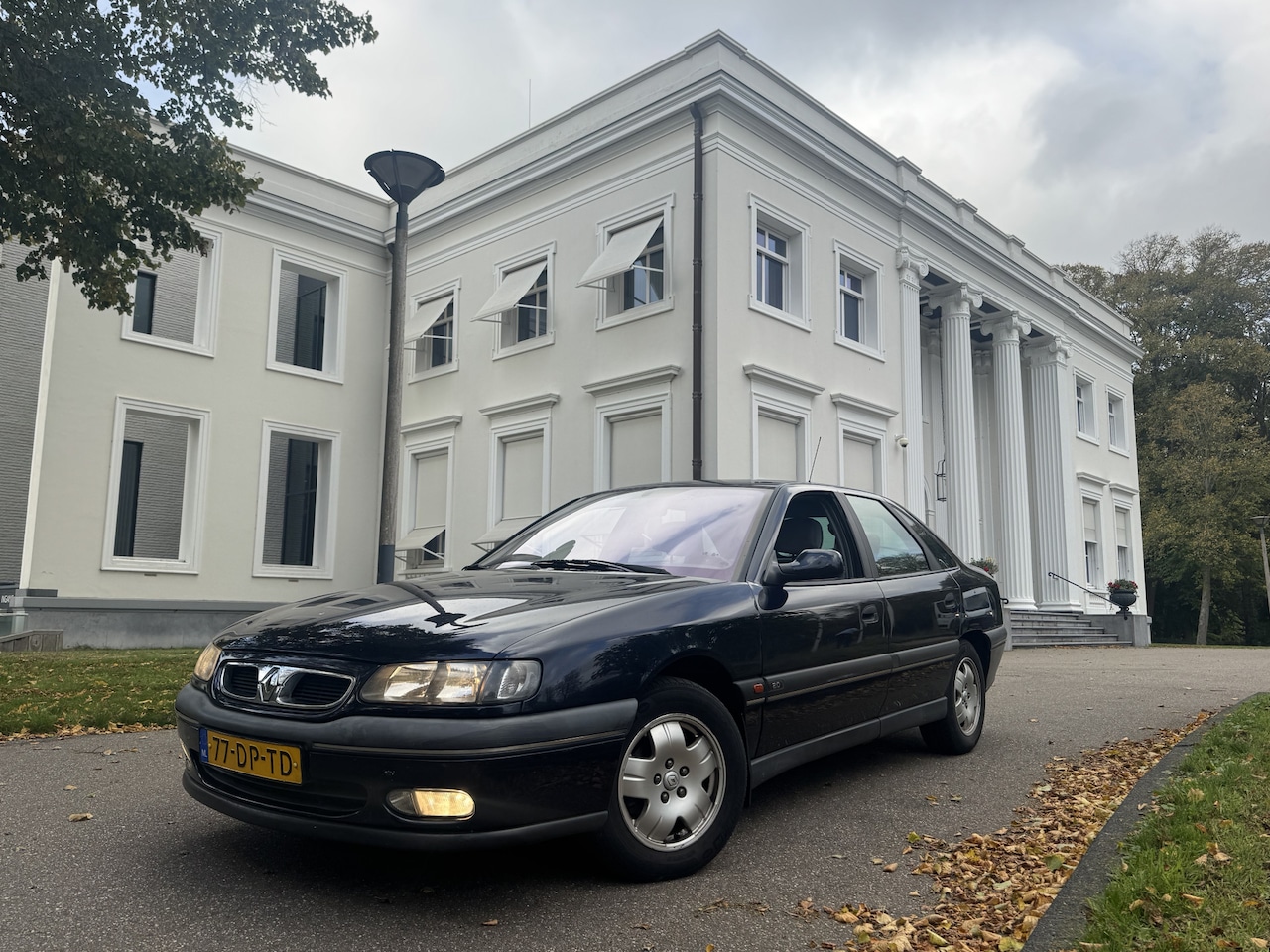 Renault Safrane - 2.0-16V RXE AUT, UNIEK !! - AutoWereld.nl
