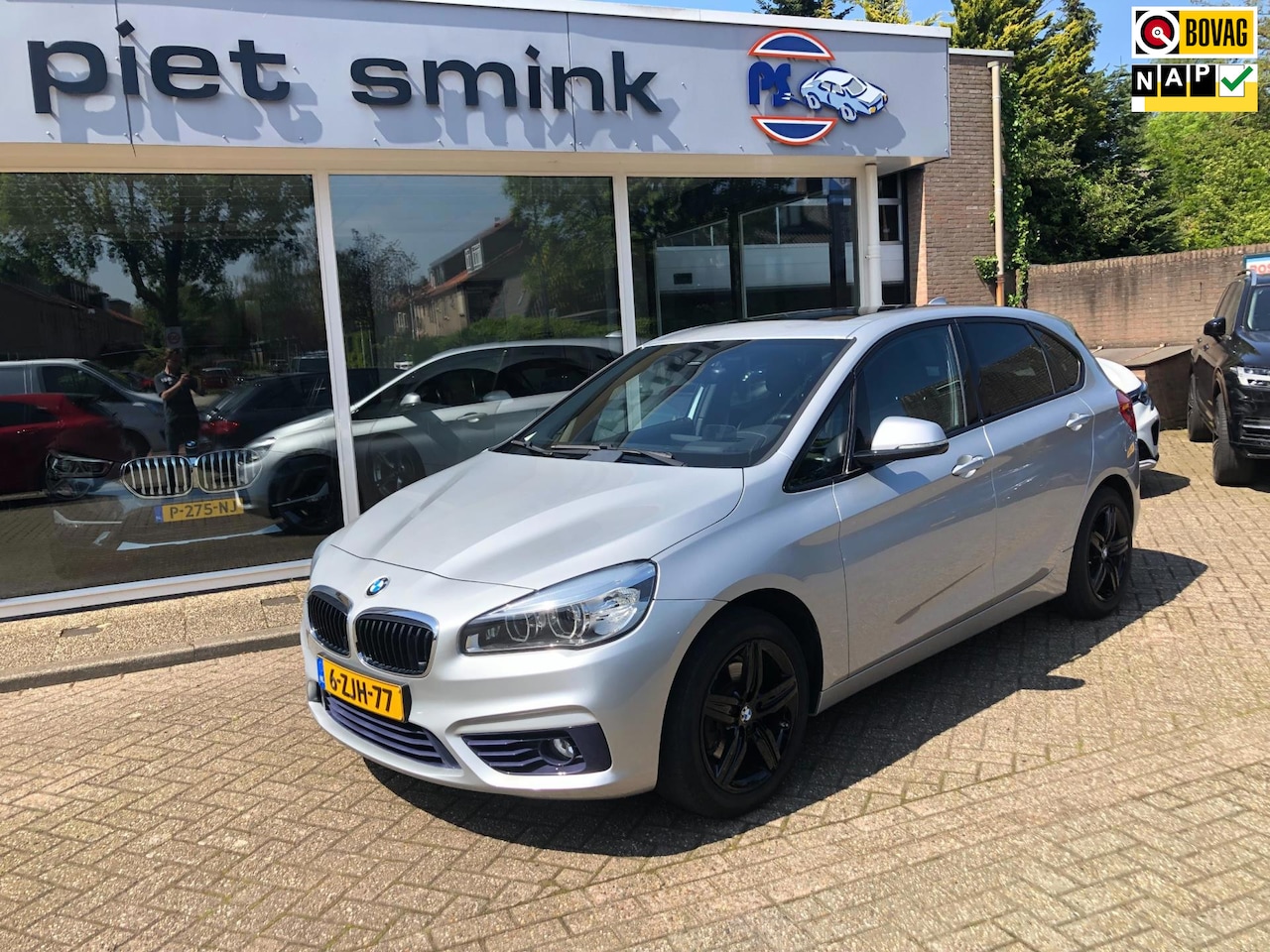 BMW 2-serie Active Tourer - 220i High Executive 220i High Executive - AutoWereld.nl