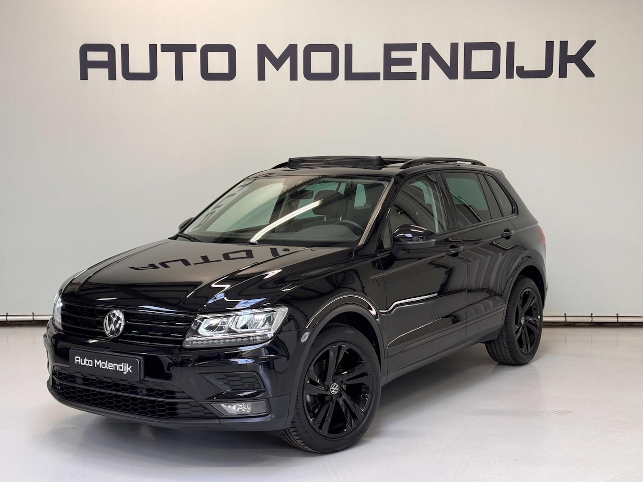 Volkswagen Tiguan - 1.5 TSI 150 PK DSG / Pano / Digital / Camera / Keyless / ACC / Ergo stoelen - AutoWereld.nl