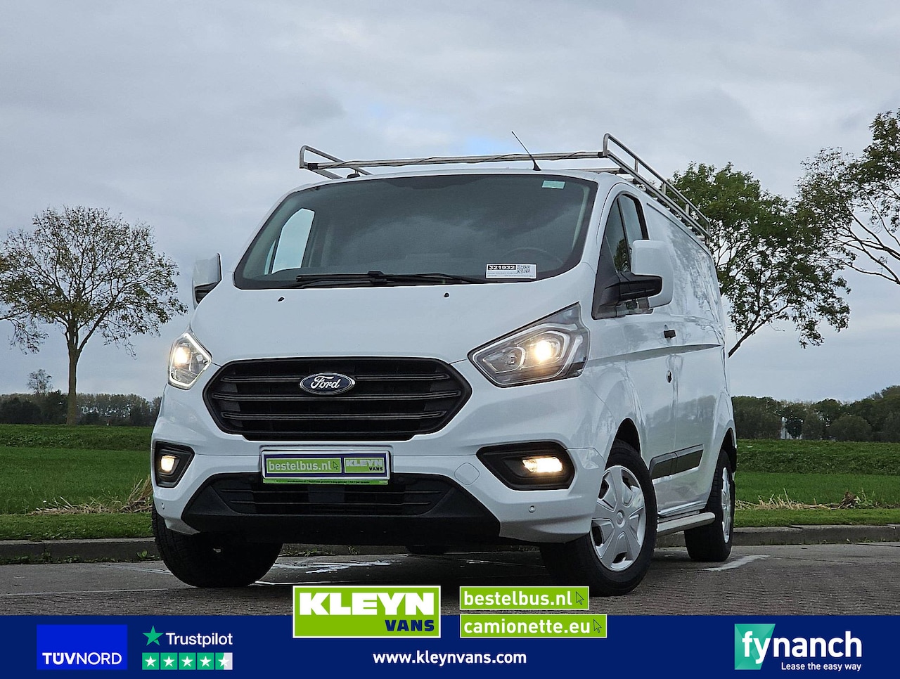 Ford Transit Custom - 2.0 L2H1 Imperiaal Euro6 - AutoWereld.nl