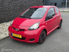 Toyota Aygo - 1.0-12V Aspiration Green Navigator