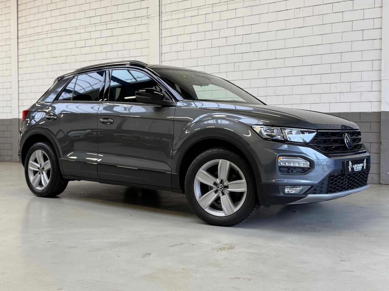Volkswagen T-Roc - 1.5 TSI Sport Automaat - AutoWereld.nl