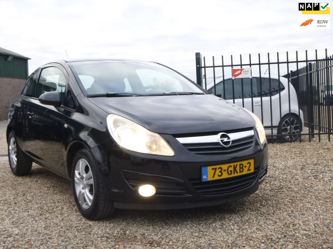Opel Corsa - 1.2-16V Enjoy 1.2-16V Enjoy - AutoWereld.nl