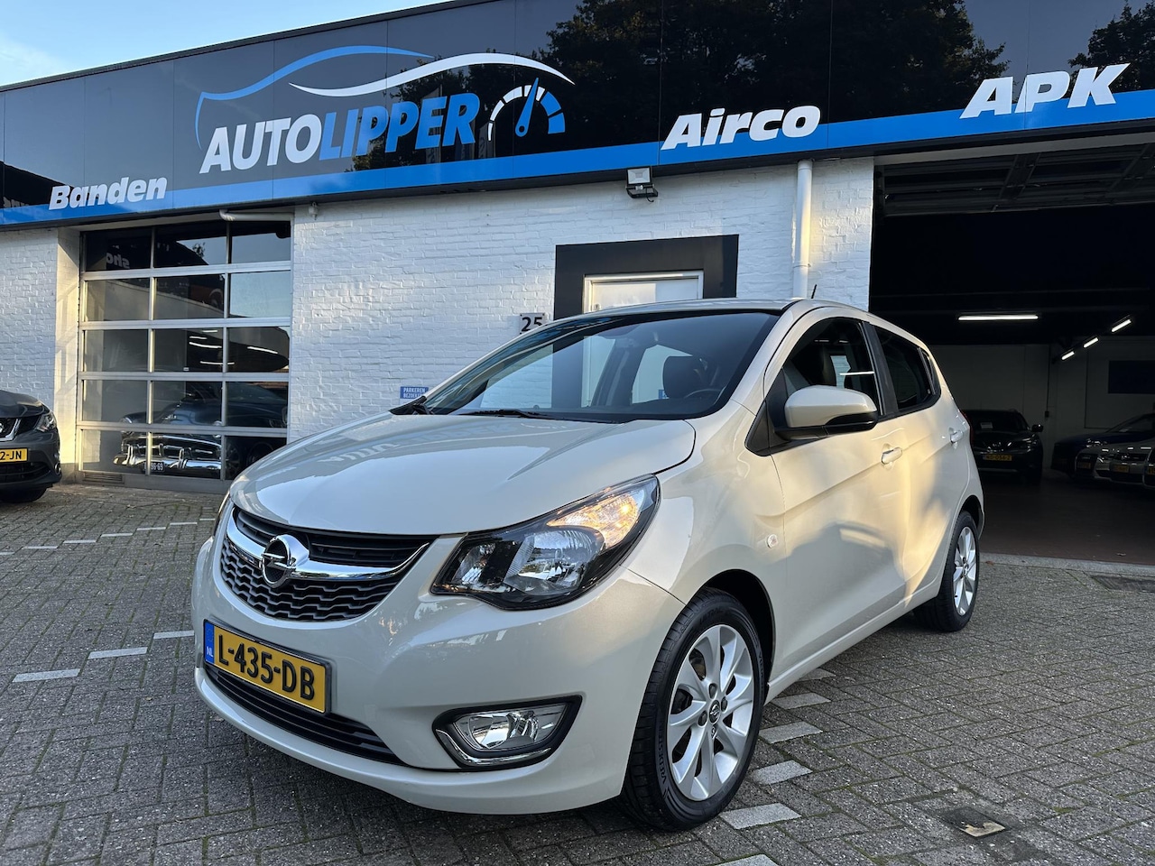 Opel Karl - 1.0 ecoFLEX Innovation /5 drs/lm velgen/Automaat - AutoWereld.nl