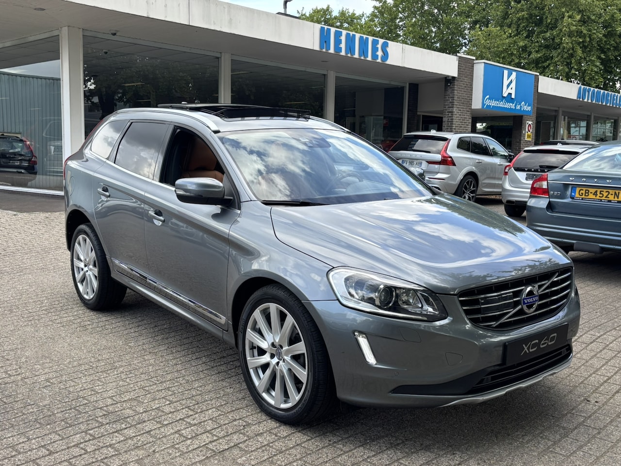 Volvo XC60 - T6 306pk Summum INSCRIPTION Pano ACC Four-C - AutoWereld.nl