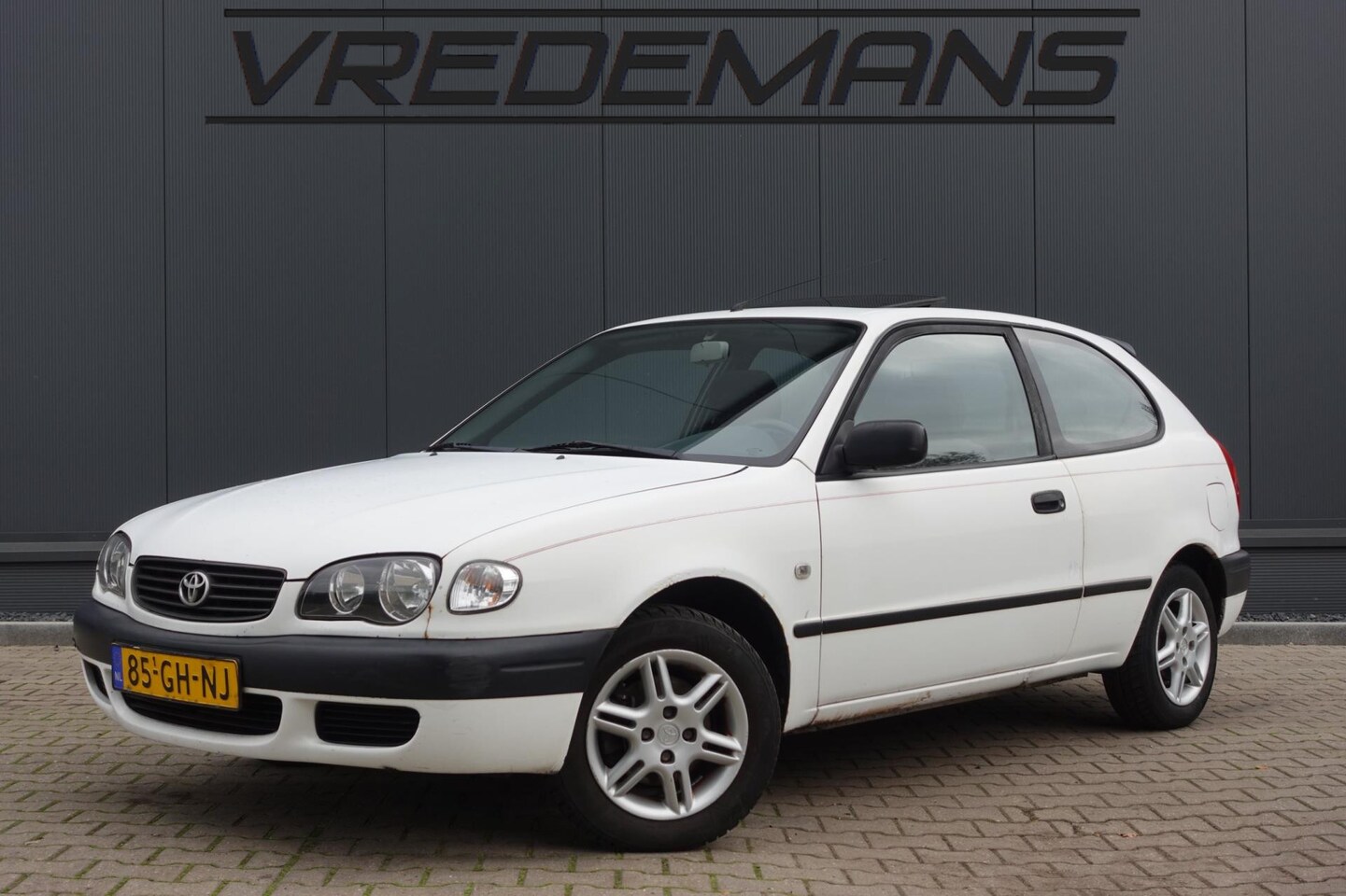 Toyota Corolla - 1.4 VVT-i Linea Terra 1.4 VVT-i Linea Terra - AutoWereld.nl