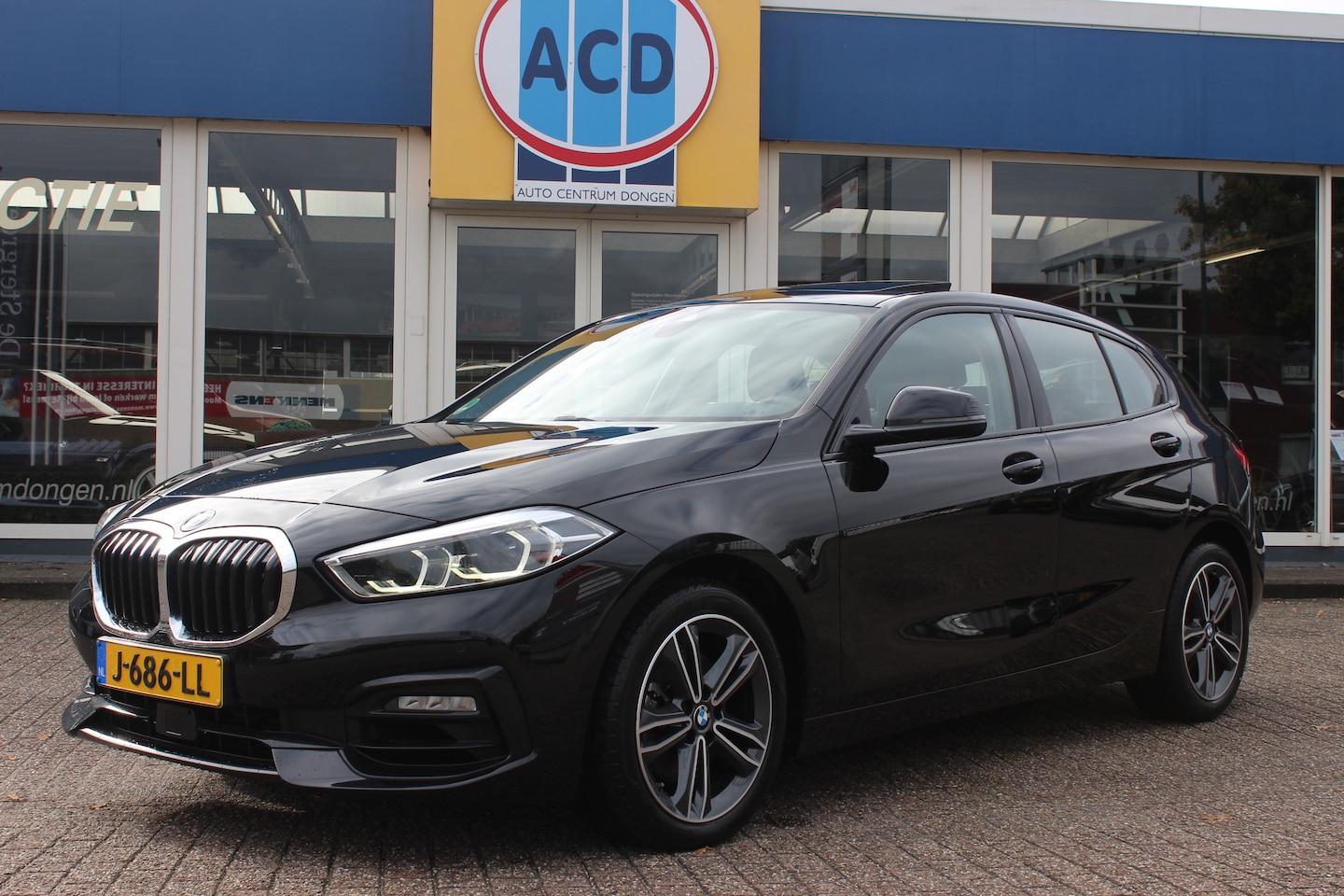 BMW 1-serie - 118i Executive Edition PanoramaDak | Carplay | - AutoWereld.nl