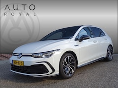 Volkswagen Golf - 1.5 eTSI R-Line 3x R LINE | NAVIGATIE | PANORAMADAK | SPORT INTERIEUR | ADAPTIEVE CRUISE|