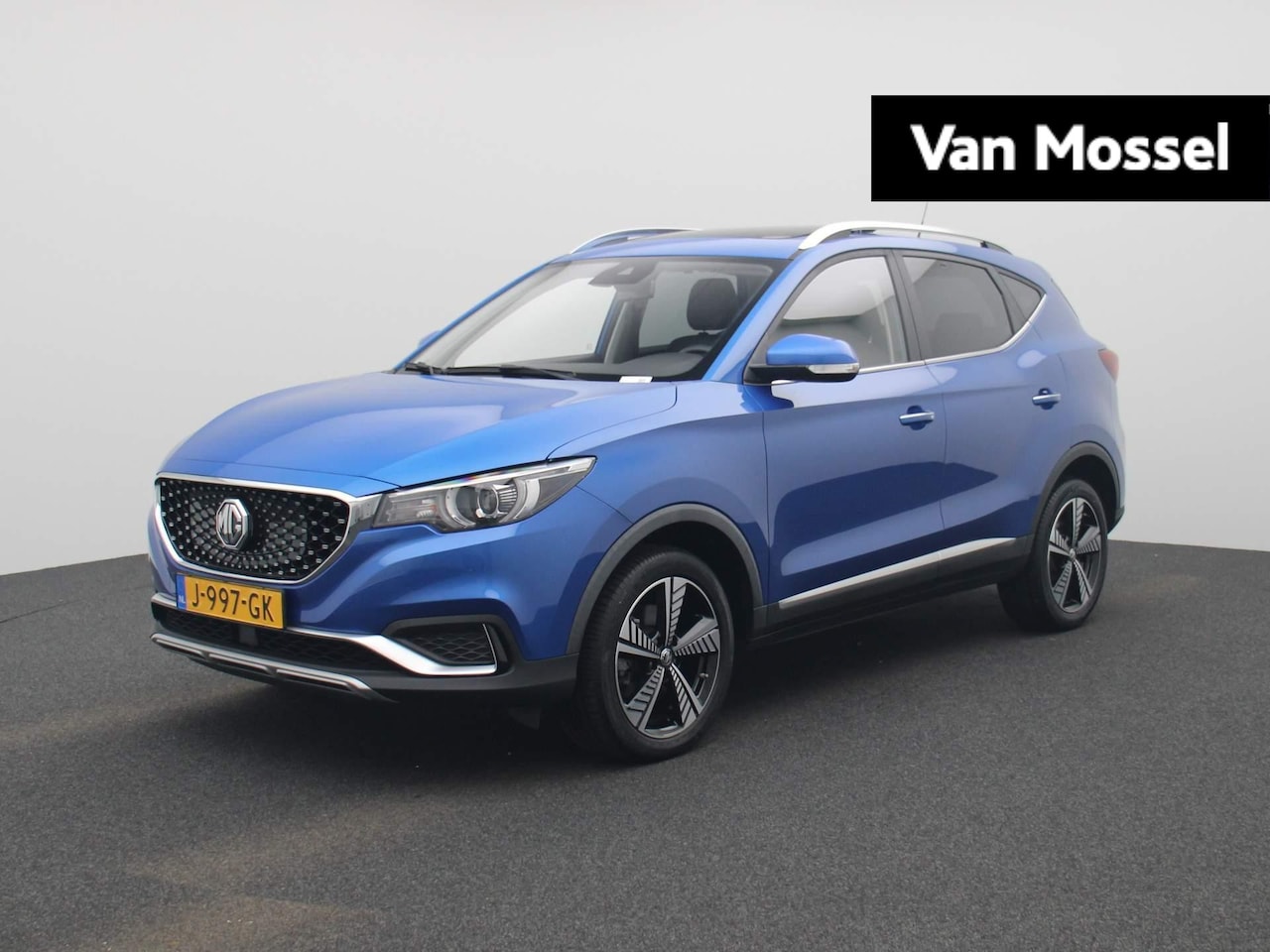 MG ZS - Luxury 45 kWh | 1e-Eigenaar | Navi | Panoramadak | Leder | Camera | Apple CarPlay | - AutoWereld.nl