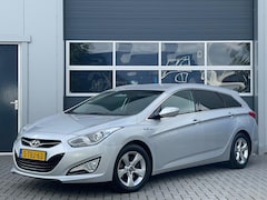 Hyundai i40 Wagon - 1.6 GDI Business | Navi | Keyless | Camera | Trekhaak | Climate control | Cruise control
