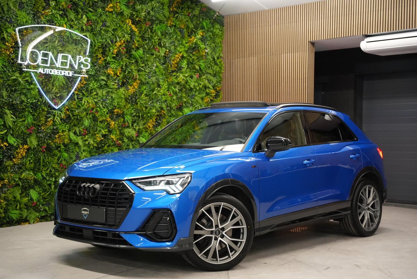 Audi Q3 - 40 TFSI quattro S edition / Pano / Trekhaak / B&O / 360 cam - AutoWereld.nl