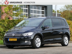 Volkswagen Touran - 1.2 TSI 7 persoons | navigatie | achteruitrijcamera | panoramadak | all-season-banden