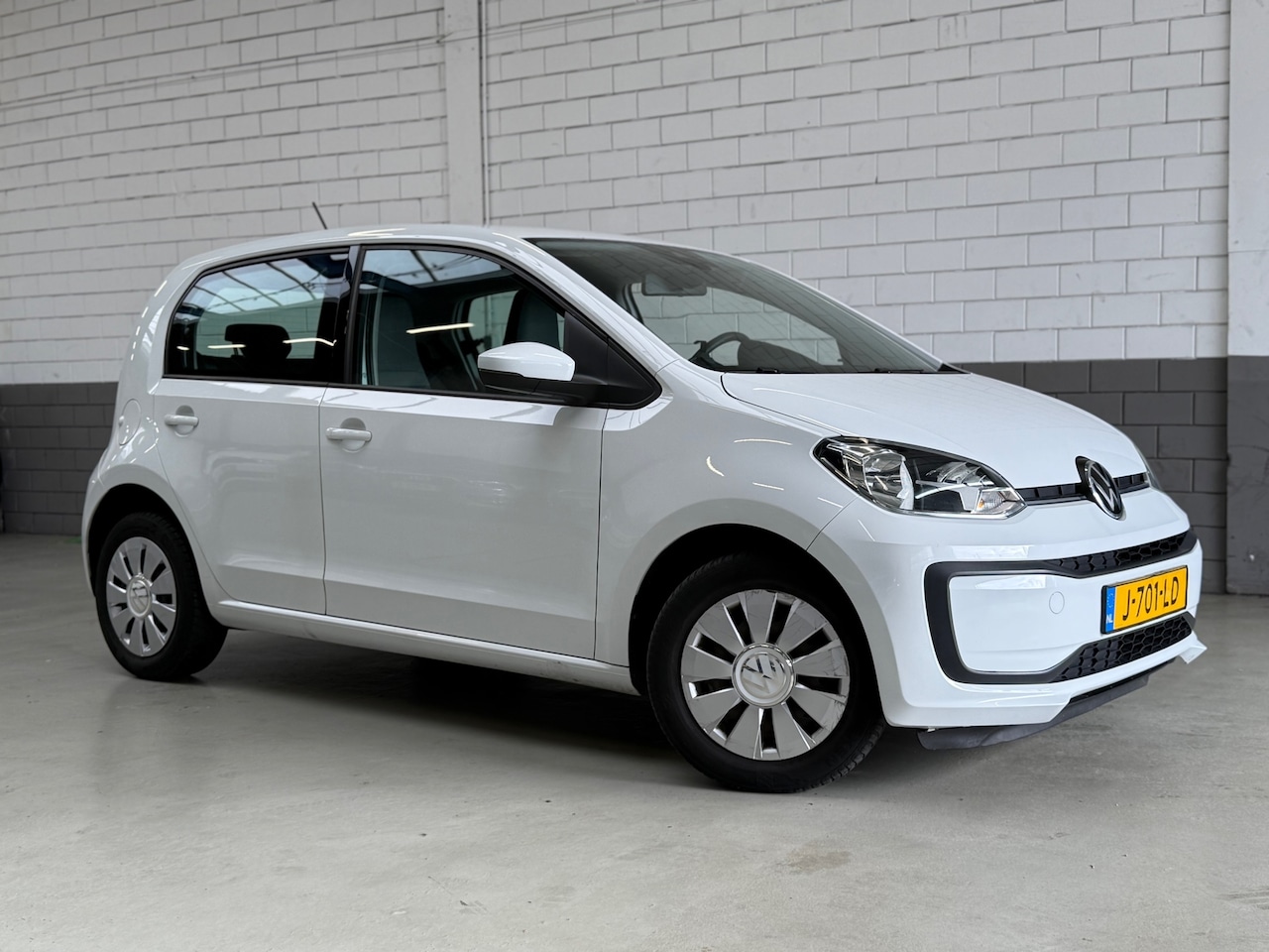 Volkswagen Up! - 1.0 BMT move up! 1.0 BMT move up! - AutoWereld.nl