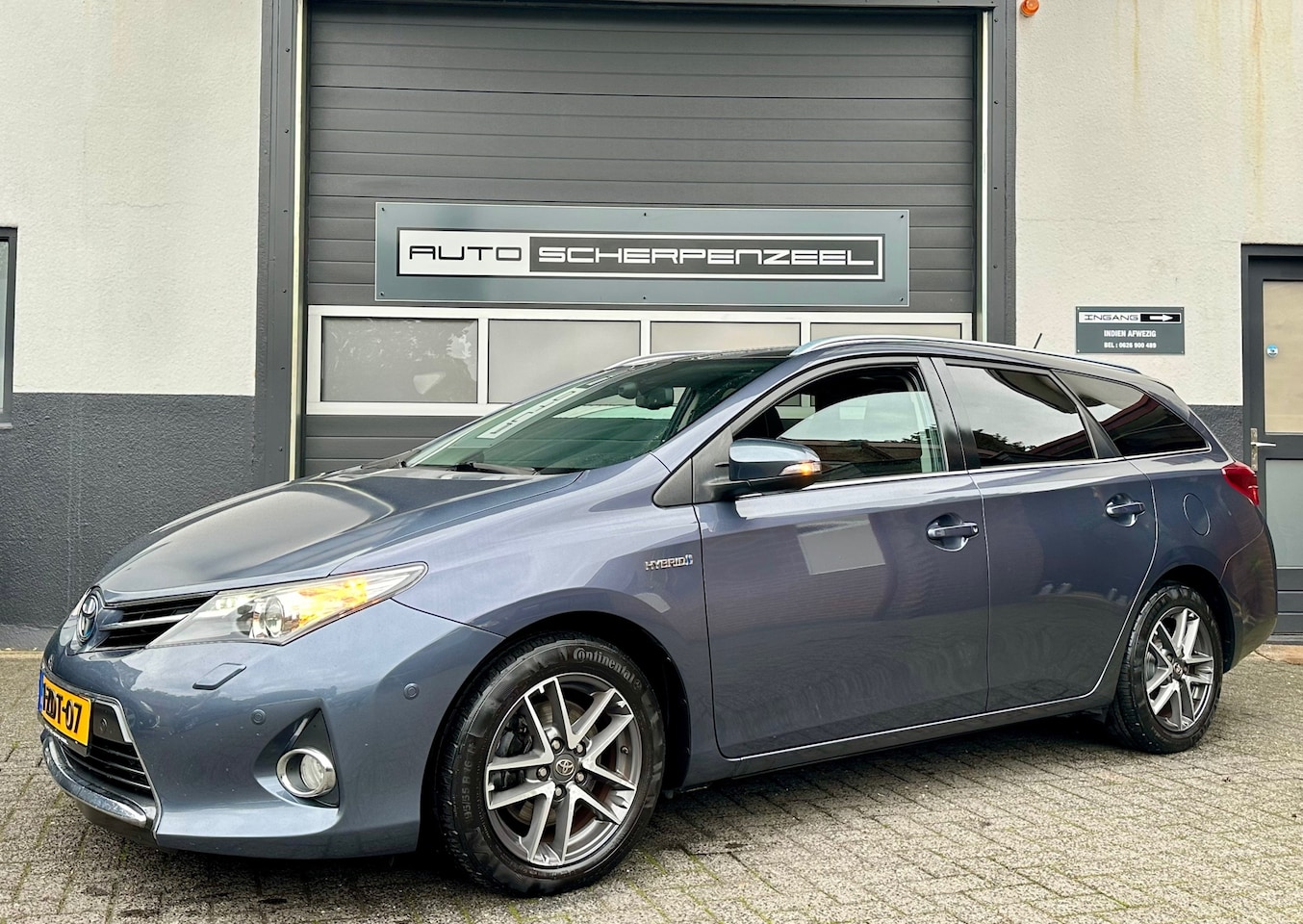 Toyota Auris Touring Sports - 1.8 Hybrid Aspiration I PANO I AIRCO I CRUISE I NL AUTO - AutoWereld.nl