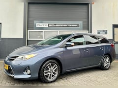 Toyota Auris Touring Sports - 1.8 Hybrid Aspiration I PANO I AIRCO I CRUISE I NL AUTO