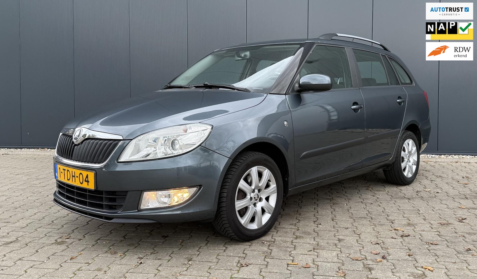 Skoda Fabia Combi - 1.2 TSI Sprint Pro Airco Cruise Pano Navi - AutoWereld.nl