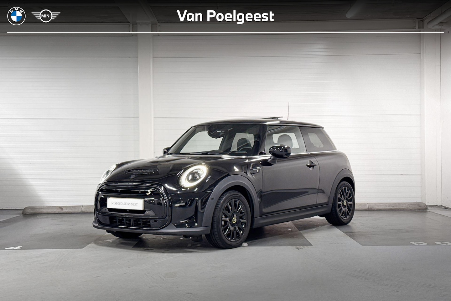 MINI Mini-Electric - 3-deurs Business Edition | Stuurwielverwarming | Stoelverwarming | Apple Carplay | - AutoWereld.nl