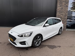 Ford Focus Wagon - 1.0 Eco 125pk ST Line Business Panorama, Cruise, Climate, Licht & regensensor etc