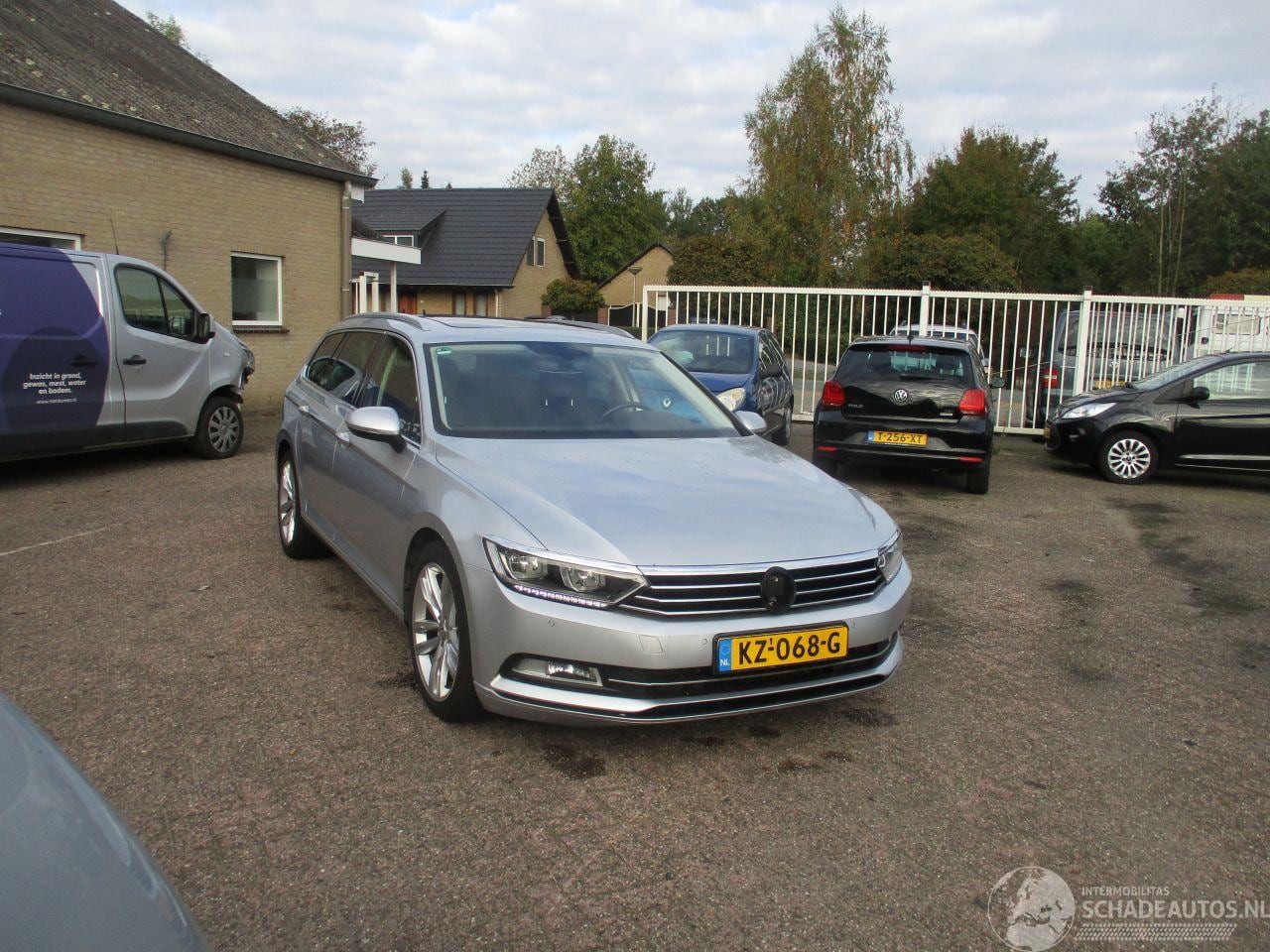 Volkswagen Passat Variant - 1.4 TSI Connected Series REST BPM 1000 EURO !!!!! - AutoWereld.nl
