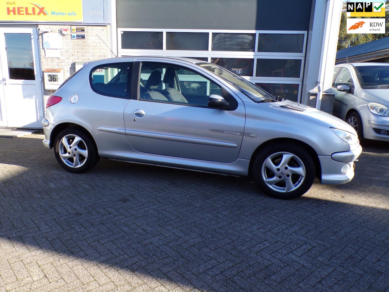Peugeot 206 - 1.4-16V Quiksilver 1.4-16V Quiksilver - AutoWereld.nl