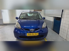Toyota Aygo - 1.0-12V +