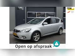 Kia Cee'd - 1.4 CVVT Seven Business Climate Control Navigatie Trekhaak Lmv APK t/m 05-2026