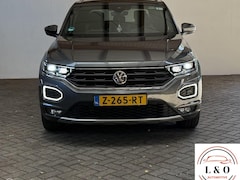 Volkswagen T-Roc - 1.5 TSI Sport. TREKHAAK - AUTOMAAT