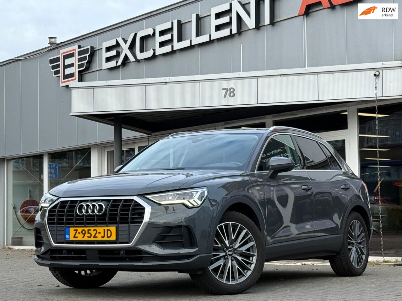 Audi Q3 - 35 TFSI S-Tronic Business Line | Navigatie - AutoWereld.nl