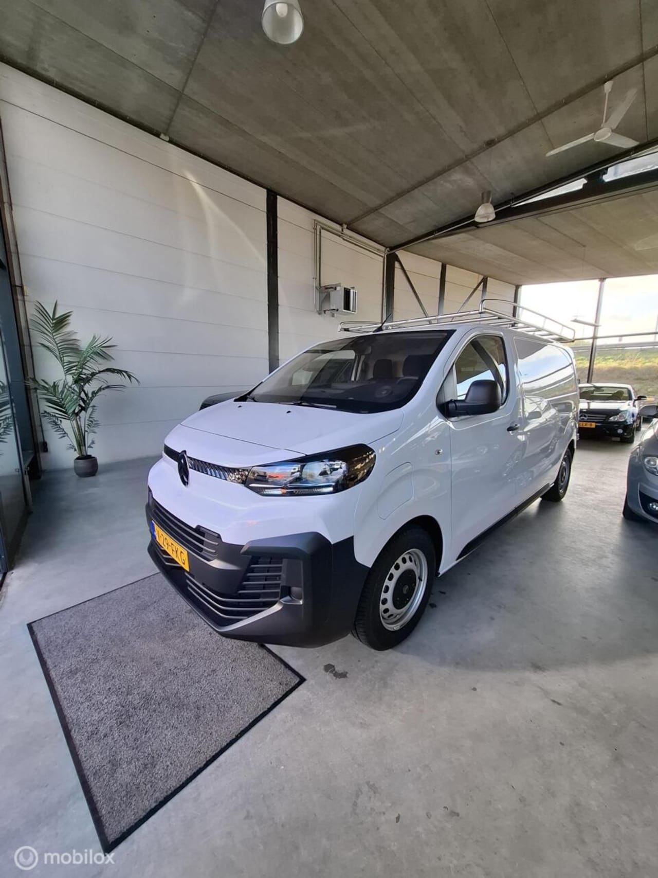 Citroën ë-Jumpy - L2 136 75 kWh L2 136 75 kWh - AutoWereld.nl