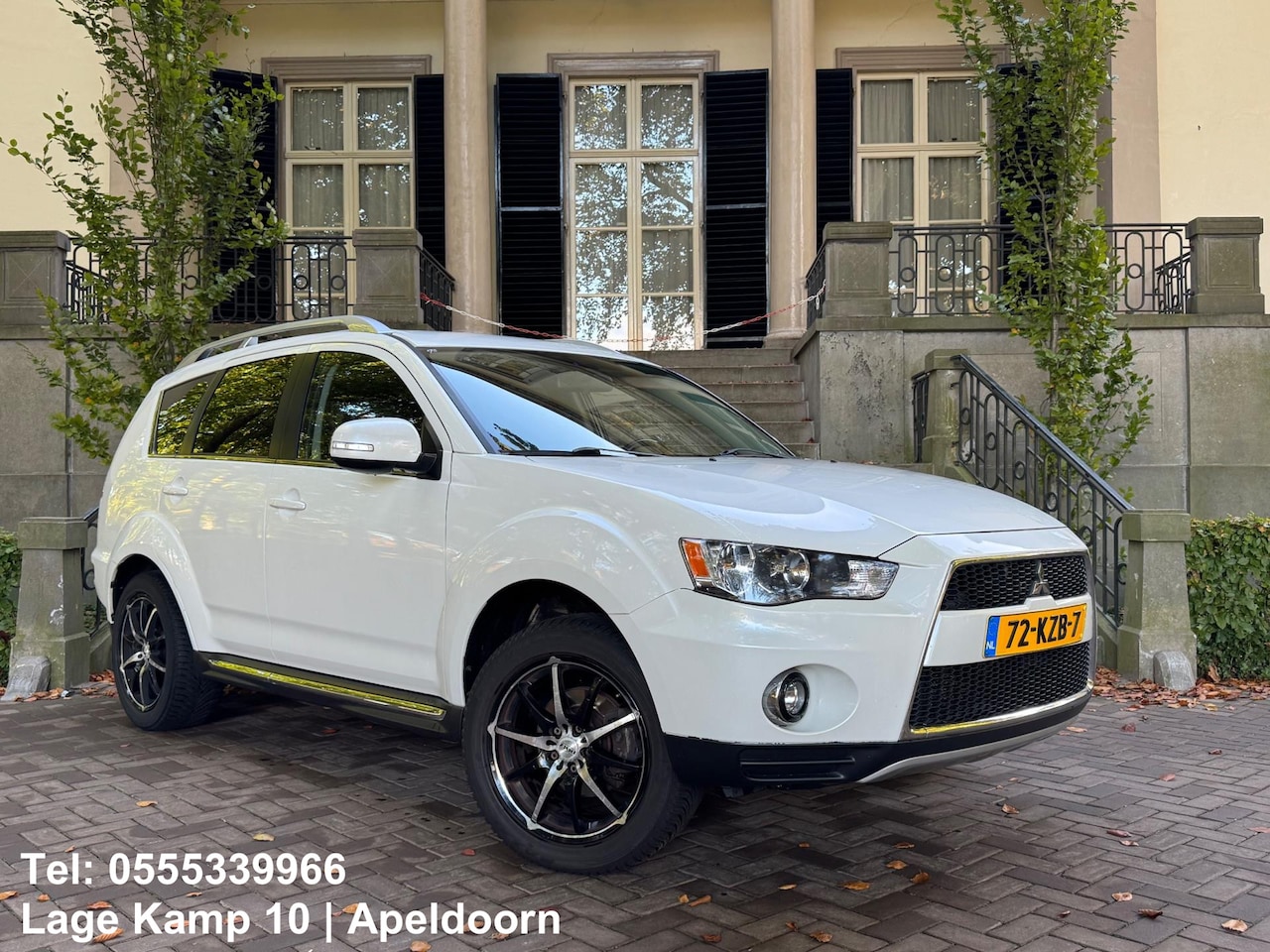 Mitsubishi Outlander - 2.0 Intro Edition Automaat Airco Cruise Ctr Leder/Alcantara Trekhaak Elec Pakket - AutoWereld.nl