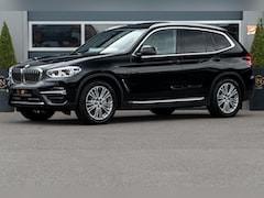 BMW X3 - xDrive30e Luxury |Pano|HUD|sfeerverlichting|Leder
