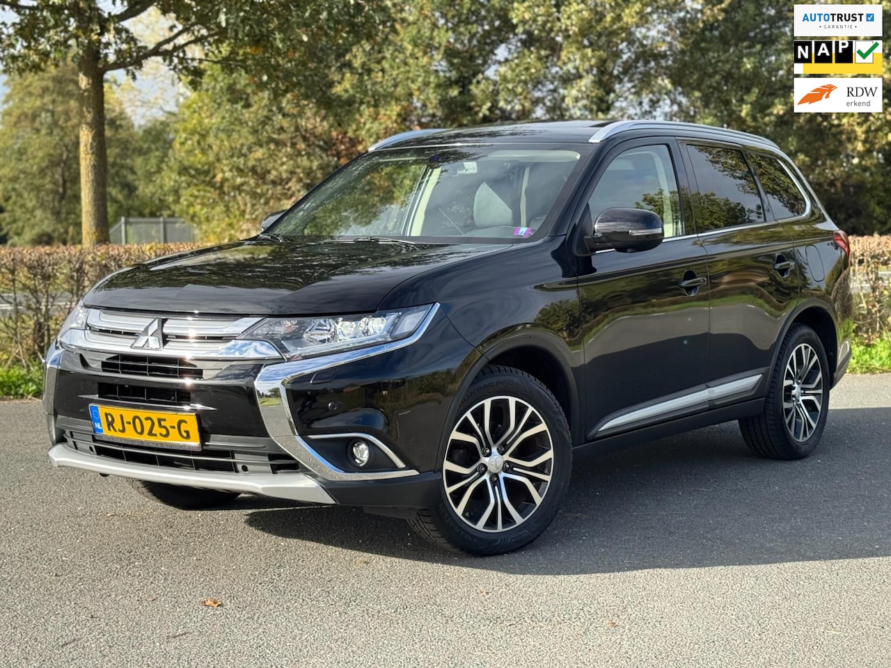 Mitsubishi Outlander - 2.0 Instyle|NAP|SCHUIFD|7P| - AutoWereld.nl