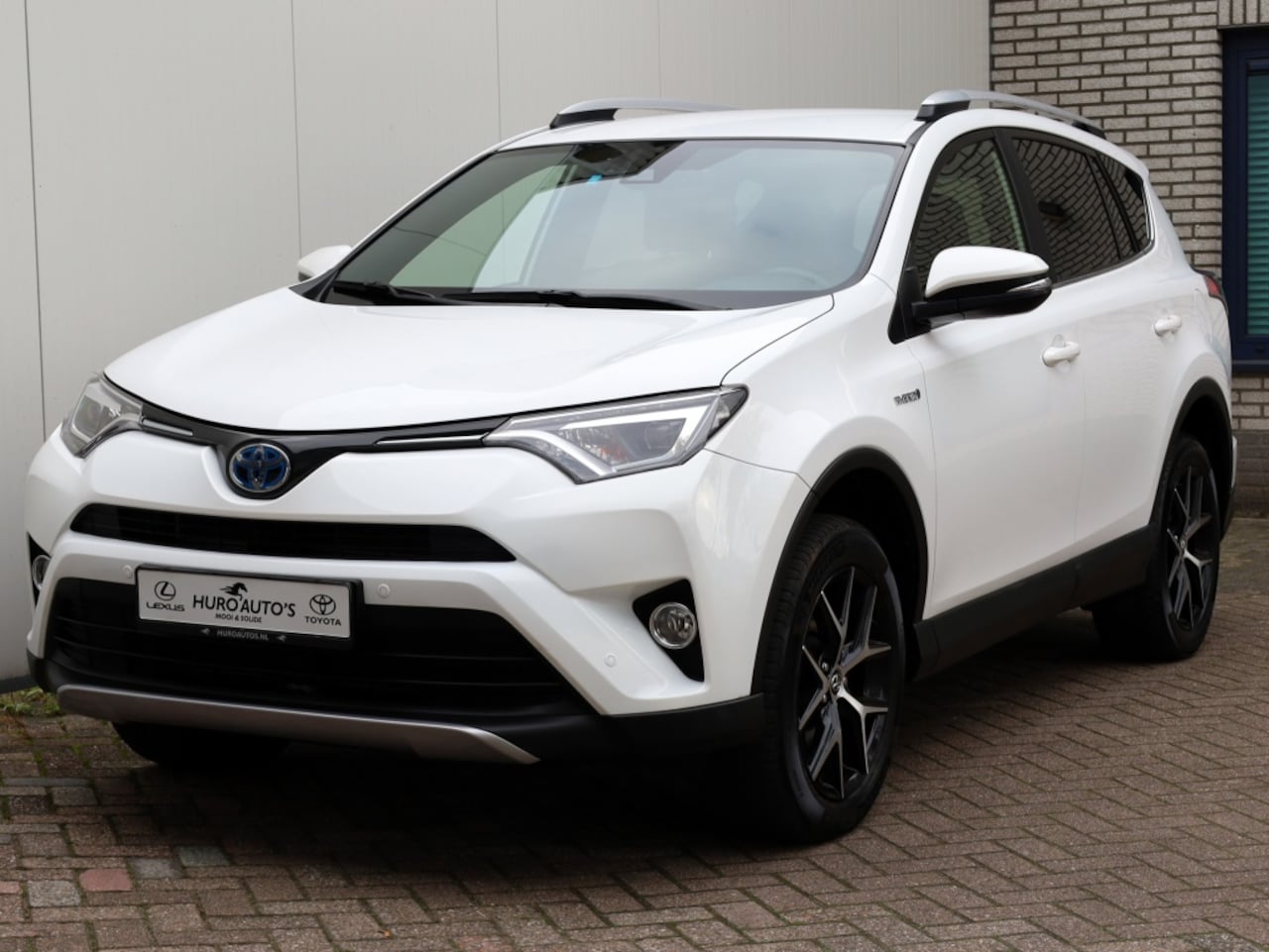 Toyota RAV4 - 2.5 Hybrid AWD Style | Leder/Alcantara | El. Achterklep - AutoWereld.nl