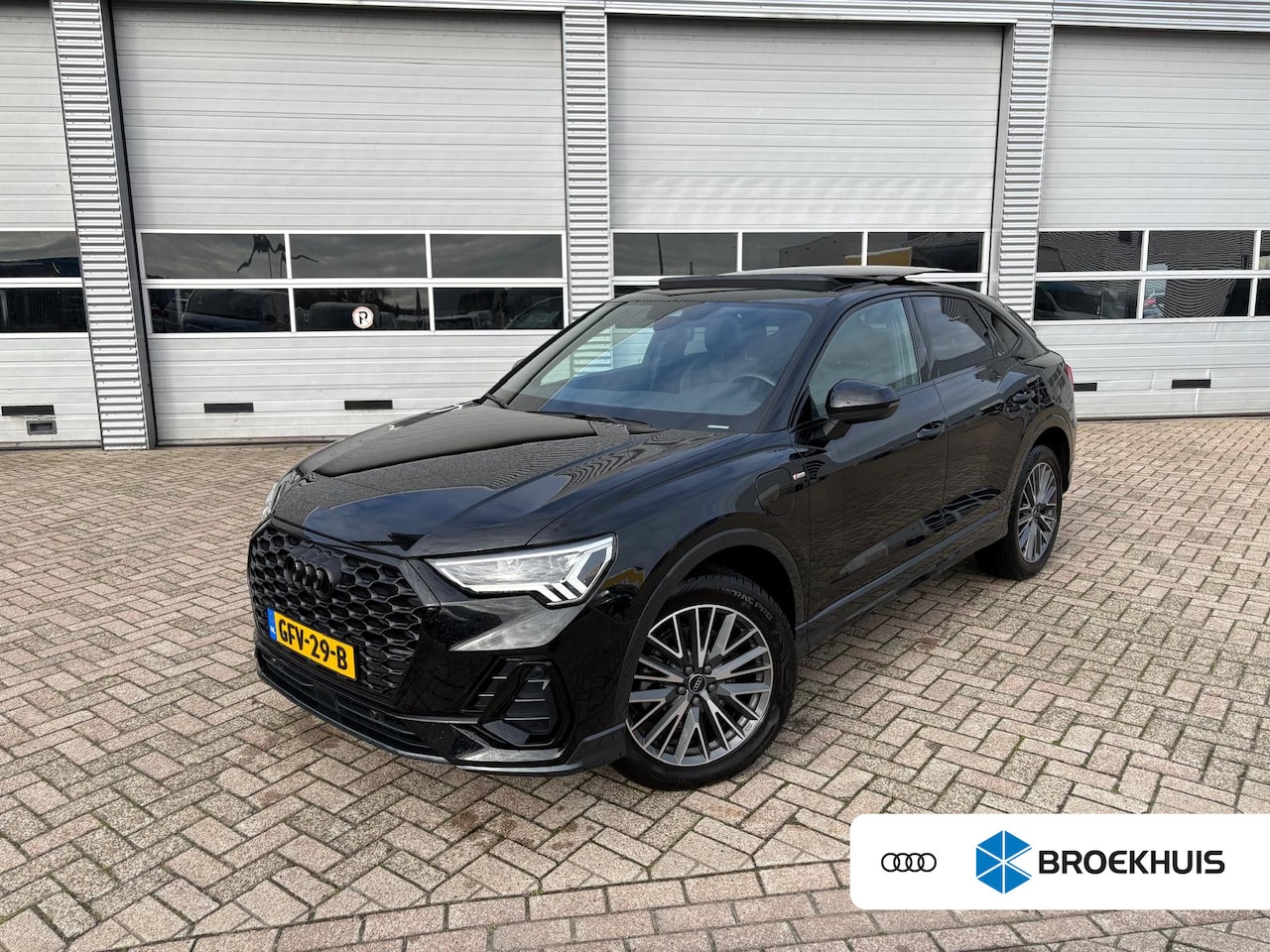 Audi Q3 Sportback - 45 TFSI e S Edition 245PK | Panorama dak | Trekhaak | Stoelverw. voor | Dode hoek | Adapti - AutoWereld.nl