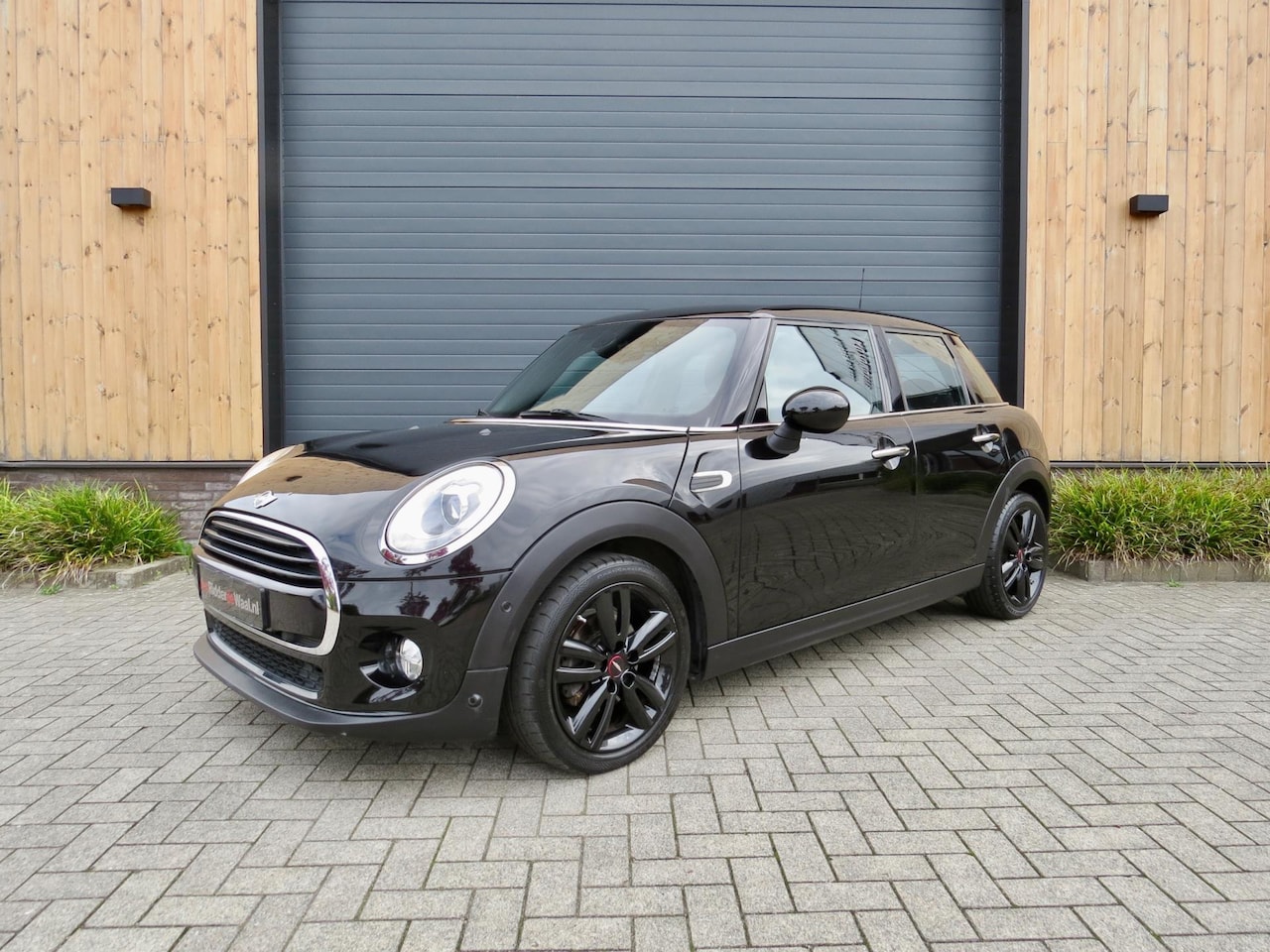 MINI Cooper - 1.5 Chili Business automaat *Navi *Cruise con - AutoWereld.nl