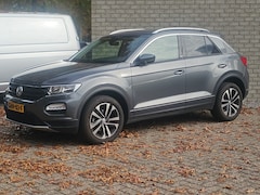 Volkswagen T-Roc - 1.0 TSI Style Business Camera/Trekhaak