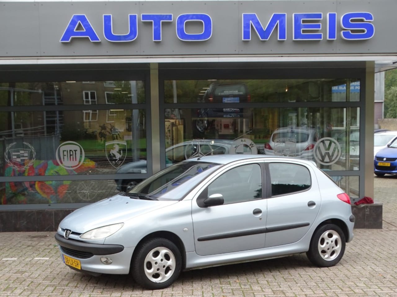 Peugeot 206 - 1.4 GENTRY PREMIUM Airco Trekhaak - AutoWereld.nl
