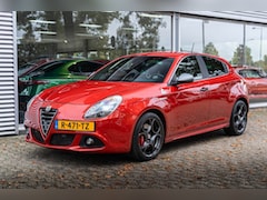 Alfa Romeo Giulietta - 1750 TBi Quadrifoglio Verde TCT Rosso Competizione