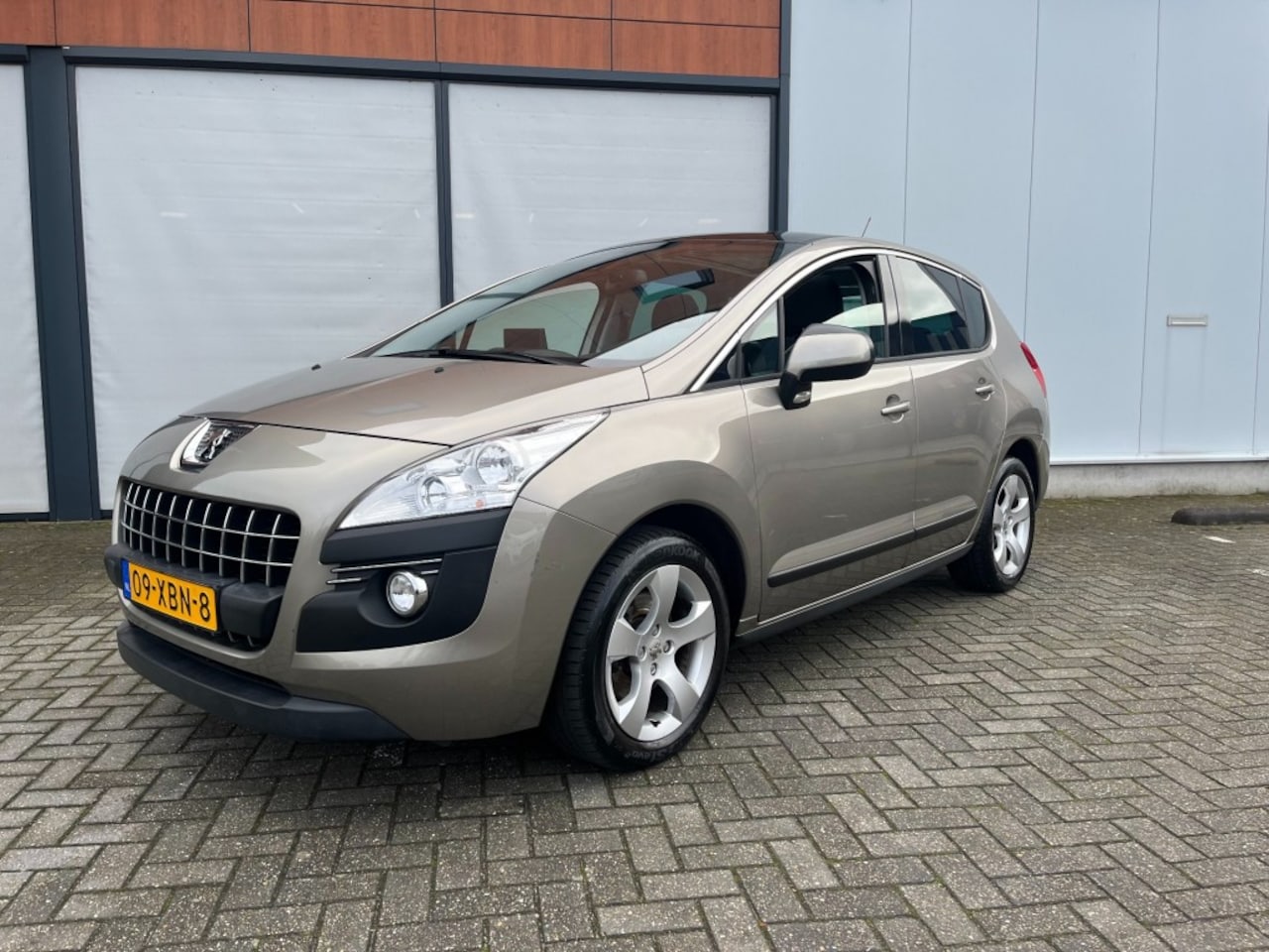 Peugeot 3008 - 1.6 THP  156 pk Active / panoramadak / trekhaak - AutoWereld.nl