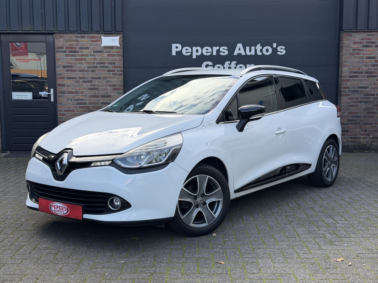 Renault Clio Estate - 0.9 TCe Night&Day Navi | Airco | PDC |  LM Velg - AutoWereld.nl
