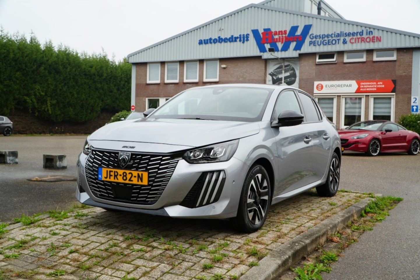 Peugeot 208 - ALLURE 1.2-100PK - incl. 12 maanden garantie en rijklaar - AutoWereld.nl