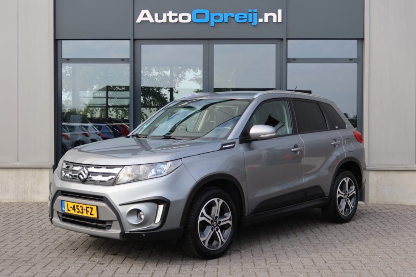Suzuki Vitara - 1.6 High Executive NAVI, Camera, Leder bekleding, Cruise - AutoWereld.nl