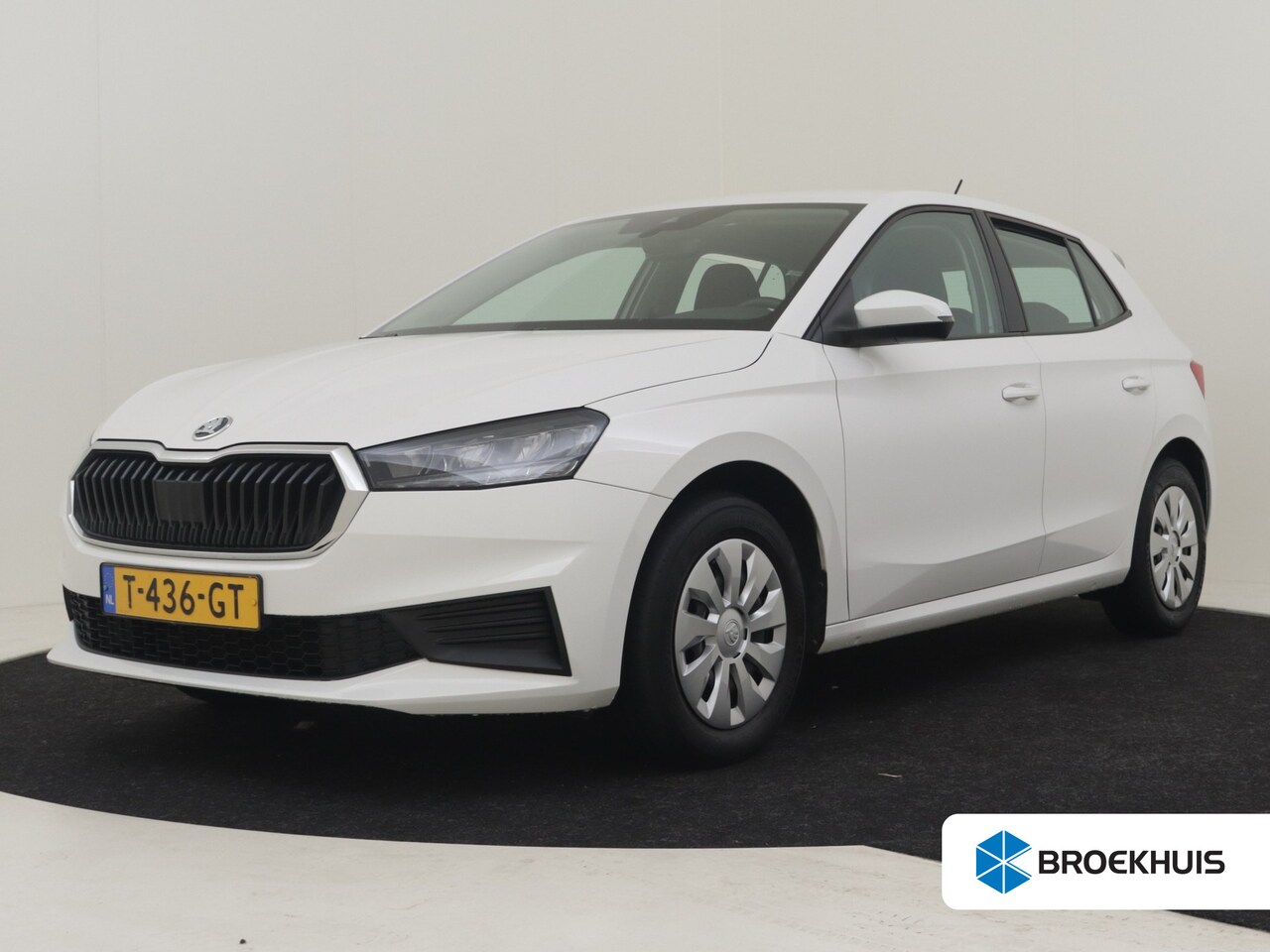 Skoda Fabia - 1.0 TSI Ambition l Parkeersensoren l App Connect l Navi by App l Multifunctioneel Lederen - AutoWereld.nl